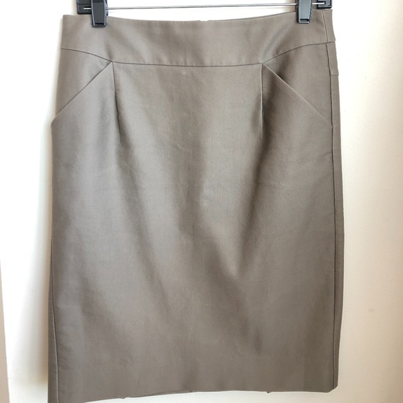 J. Crew Dresses & Skirts - ❤️ 5/$35 J. Crew grey skirt size 4 pockets